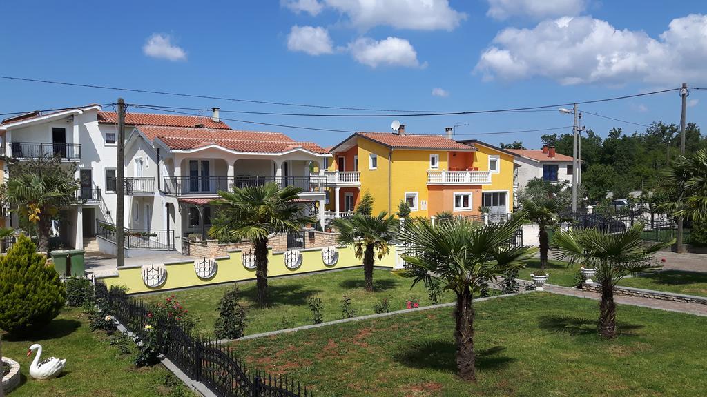 Radmani Apartments Porec Ngoại thất bức ảnh